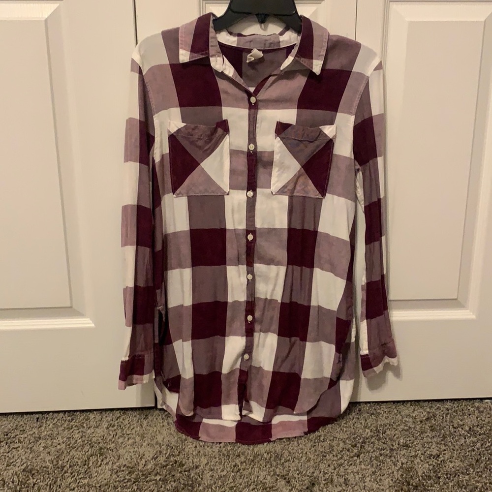 Plaid button down shirt, perfect to wear with leggings!